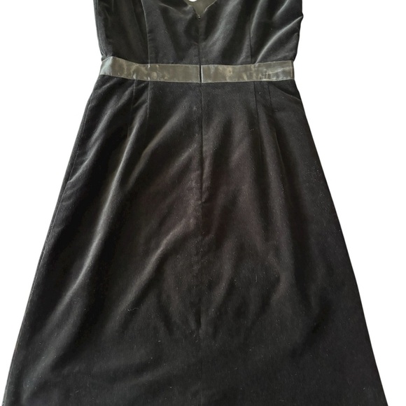 J. Crew Women’s Black Velvet Cocktail Dress Sleeveless V-Neck Party LBD Size 6 - Picture 5 of 9